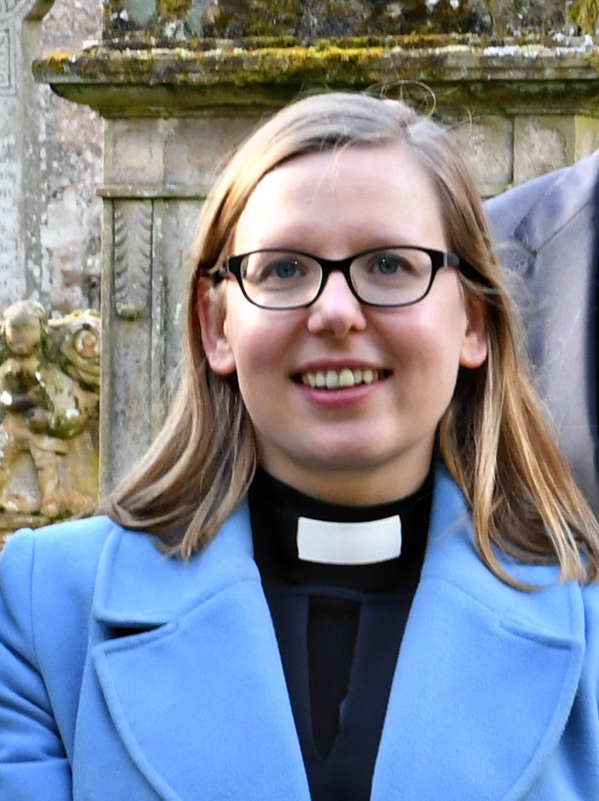 Rev Anikó Schütz Bradwell