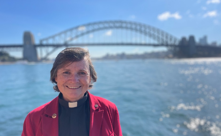 Rev Tara Curlewis.