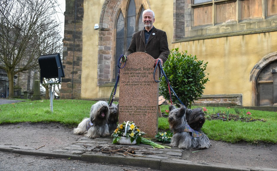 Skye_terriers__greyfriars_church_400_web