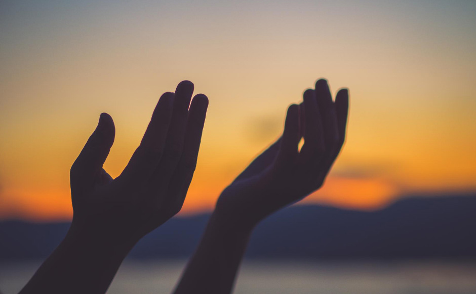 Weekly prayers in response to the Covid-19 pandemic continue | The Church  of Scotland