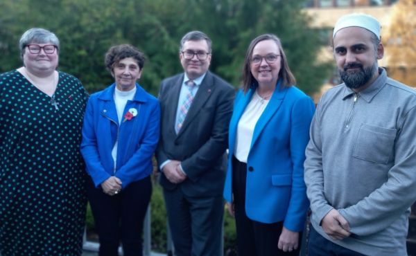 Rev Jane Howitt, Rt Rev Sally Foster-Fulton, Prof. Richard A. Williams, Principal and Vice-Chancellor, Ruth Moir, University Secretary, and Hassan Rabbani.