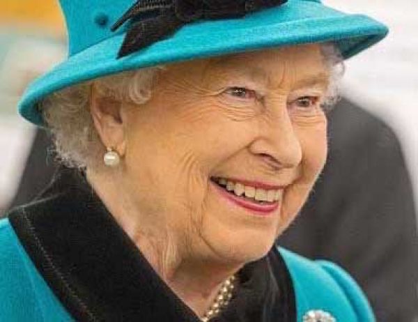 Closeup of the Queen