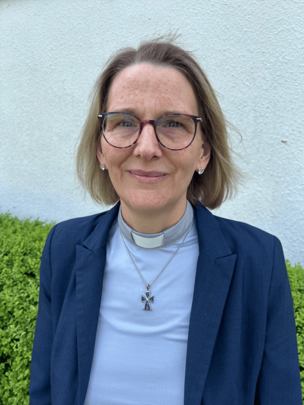 Rev Sarah Ross