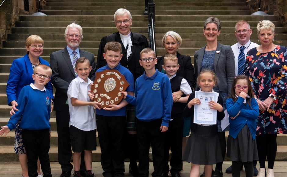 Rt Rev Colin Sinclair with children and teachers from Deanburn Primary School, and Rev Amanda MacQuarrie, the minister of Bo'ness Old Kirk