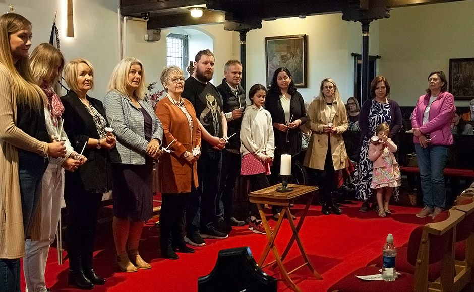 New members join Kirkliston Church.