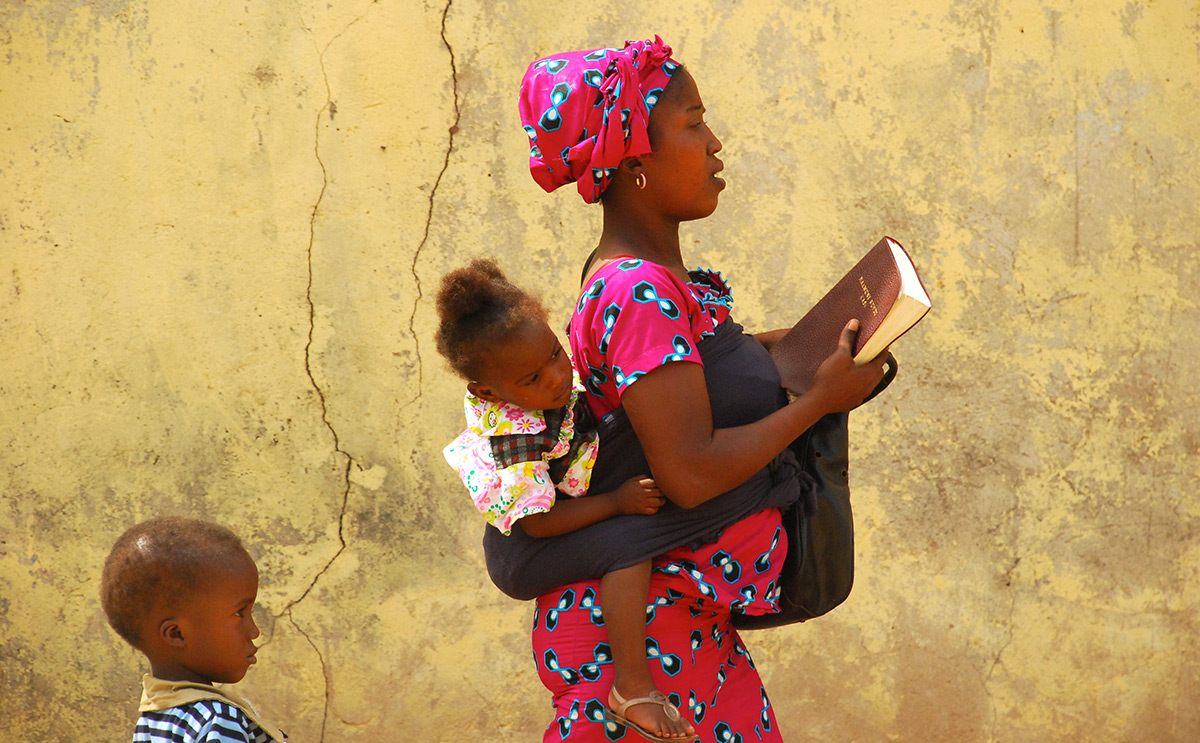 Ghanian mother and children