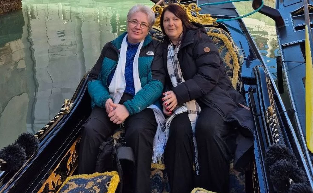 Rev Pamela Gordon and her cousin Kerri on holiday in Venice.