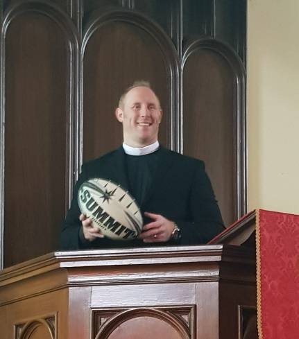 Pulpit Jonny Clipston