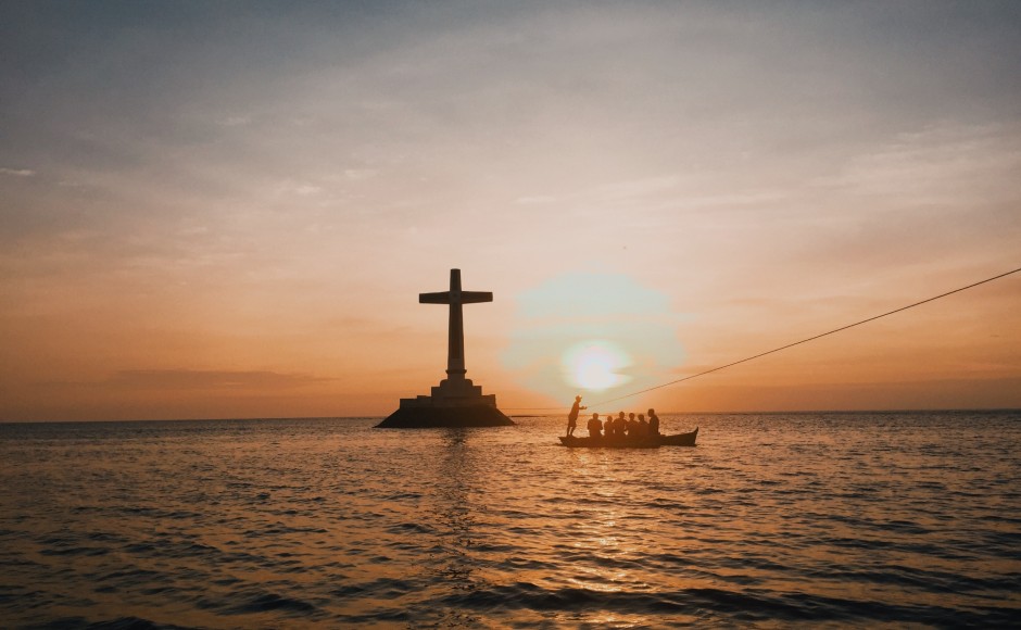 A cross by the sea