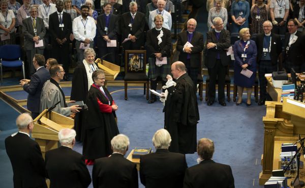 Very Rev Dr Susan Brown installed as Moderator