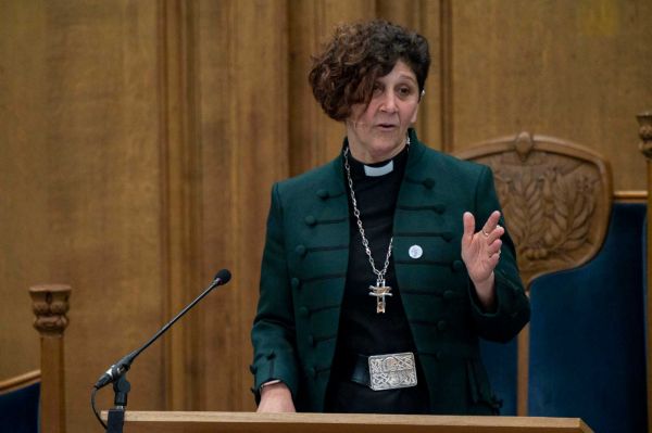 Moderator Rt Rev Sally Foster-Fulton speaking at the General Assembly