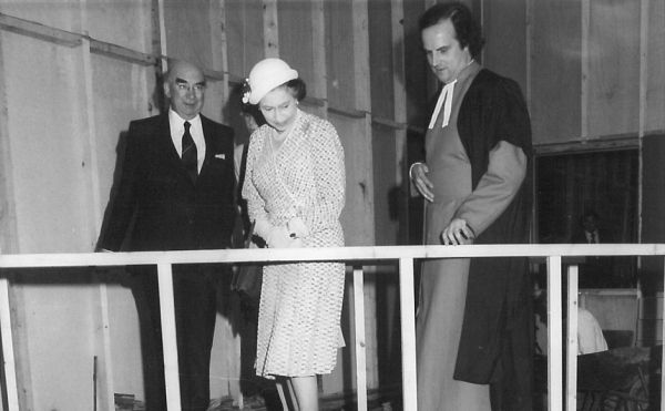 Very Rev Gilleasbuig Macmillan with Queen Elizabeth