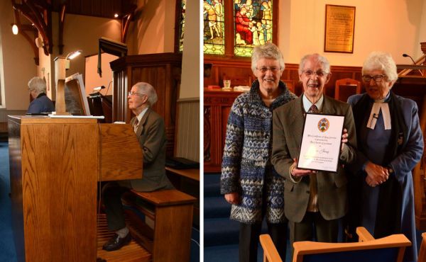 Organist Glan Jones receiving an award for his long service
