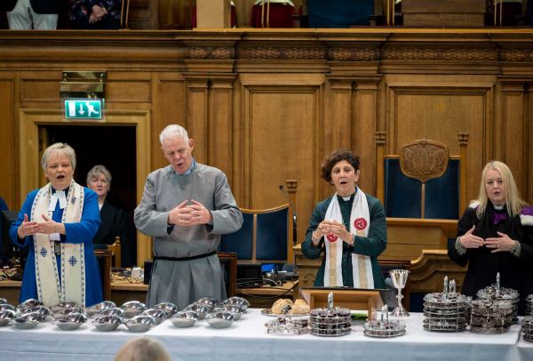 Singing during the communion service