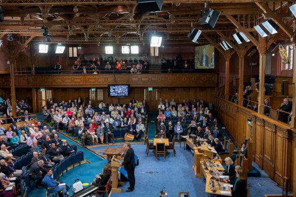 Wide shot of Assembly Hall as the Tuesday session begins