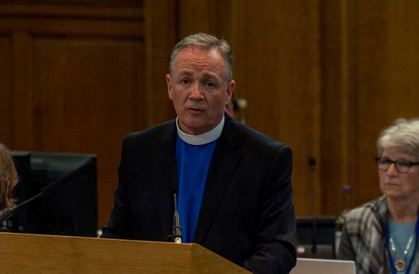 Rev David Cameron speaking at the General Assembly